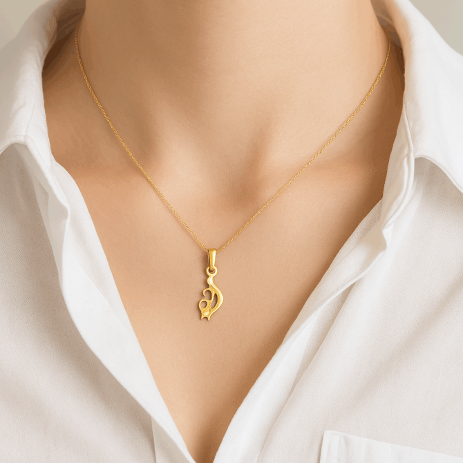 Womens Star Gold Pendant - Image 2