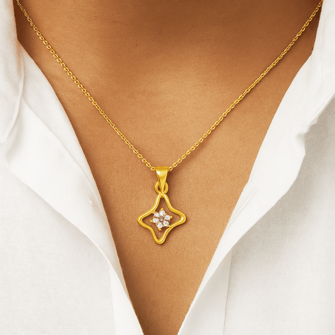 Womens Star Gold Pendant - Image 2