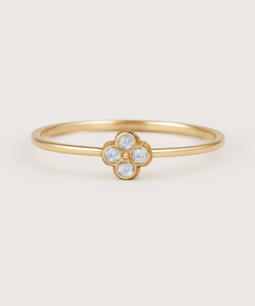 Petite Clover Diamond