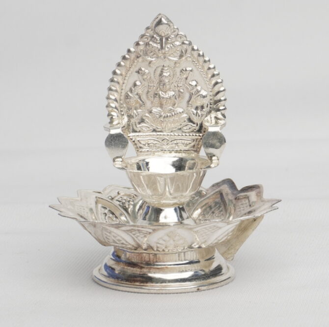 Lotus Kamchivilaku 37.200 G