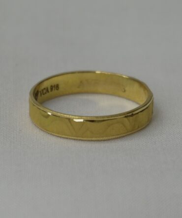 Royal Whisper Ring