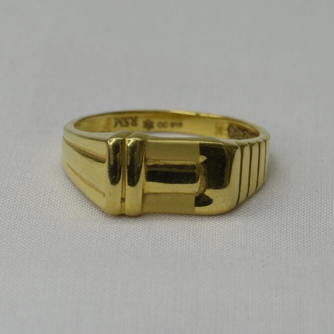 Bold Hold Ring