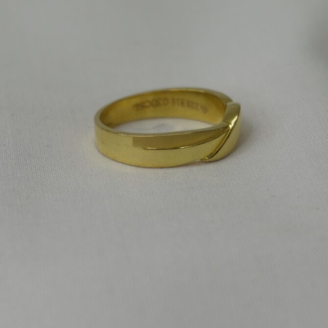 Unity Twist Ring - Image 2