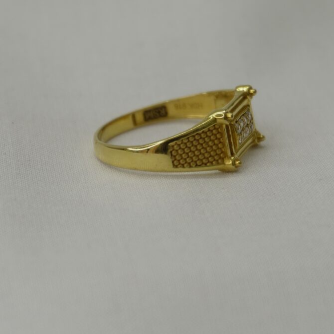 Regal Grid  Gold Ring - Image 2