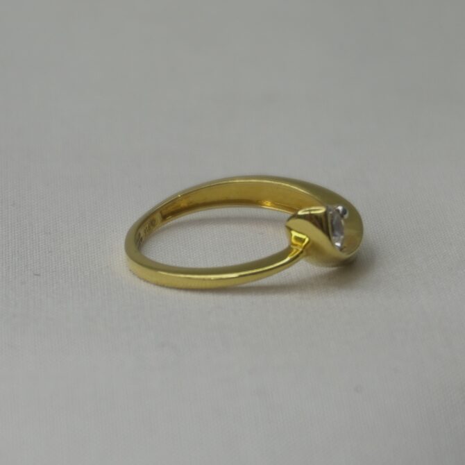 Luxe Solitaire Wrap Rin - Image 2