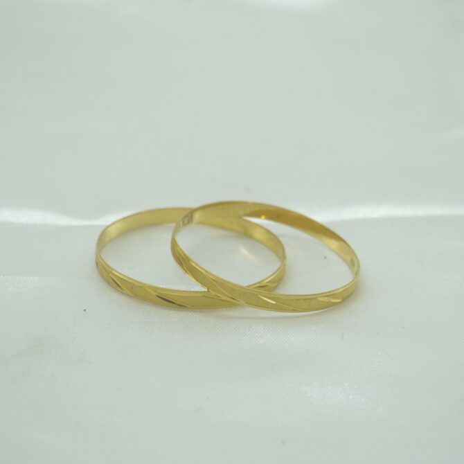 Leaf Motif Twisted Gold Bangles