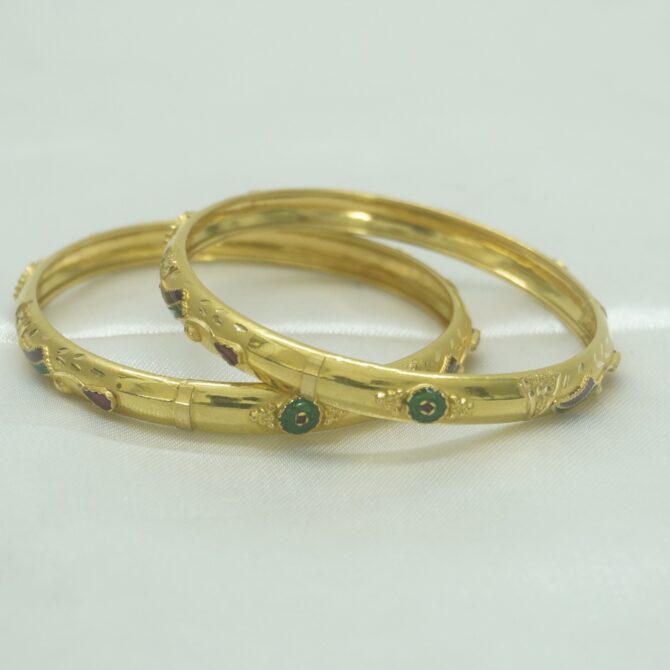 Regal Gold Bangle