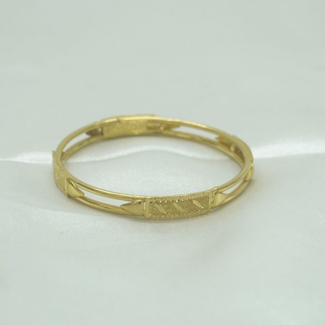 Gold Leaf Bangle - Image 2