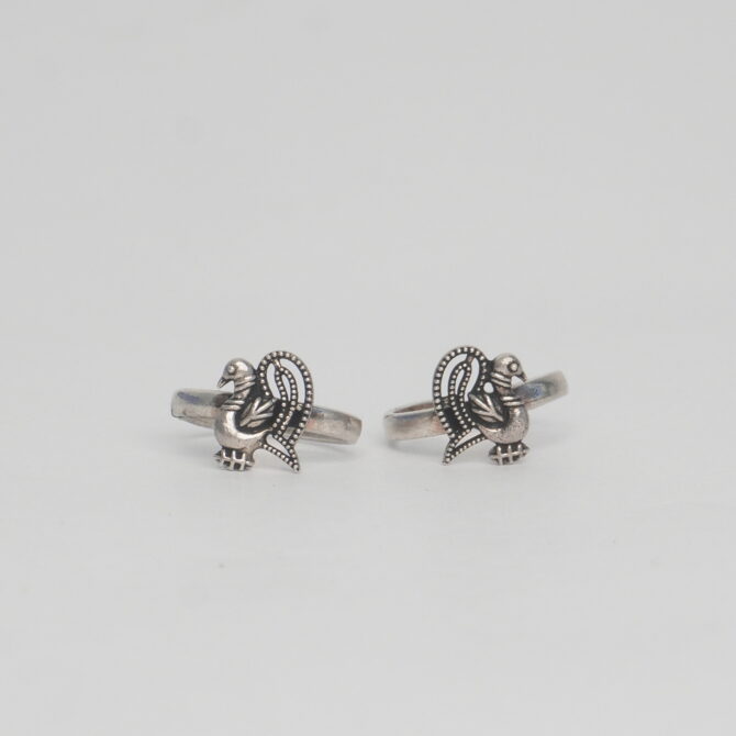 Peacock Toe Ring